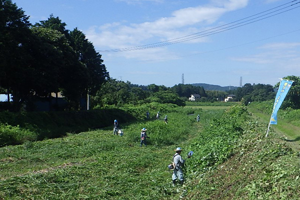 自社ボランティア 愛リバー活動（河川除草ゴミ収集）年3回